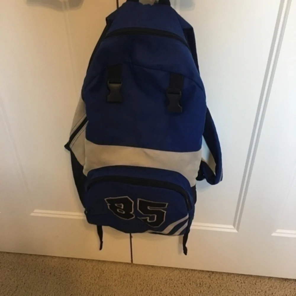 Boys Tommy Hilfiger backpack GUC